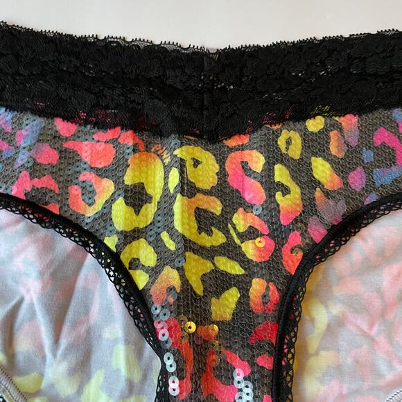 Victoria's Secret PINK Panty Womens Large Black Yellow Pink Animal Print Sequin - Picture 2 of 4